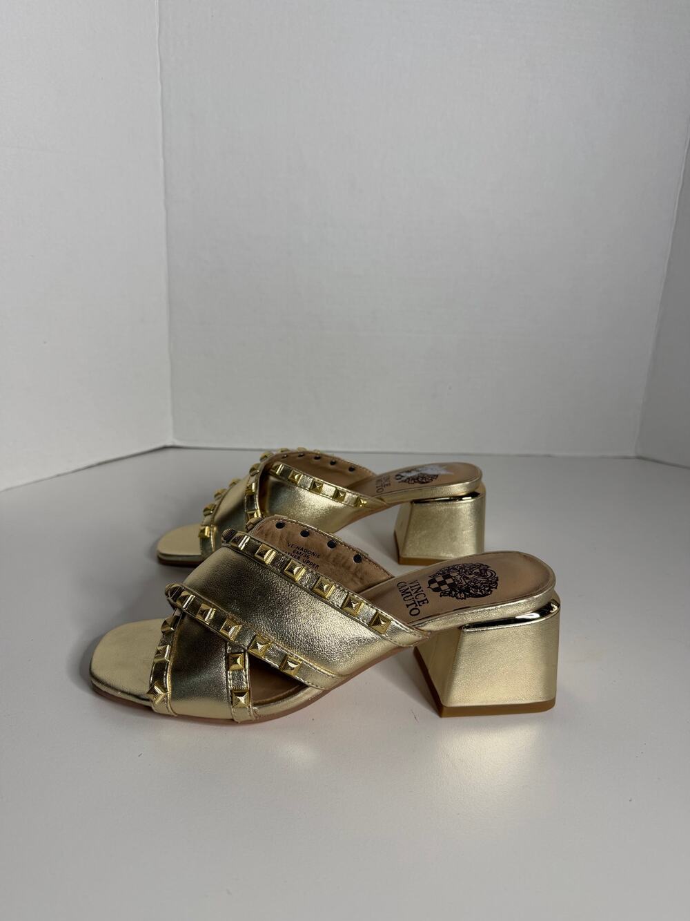 Vince Camuto Womens Nadonie Gold Studded Block Heel Size 6 Womens Shoes